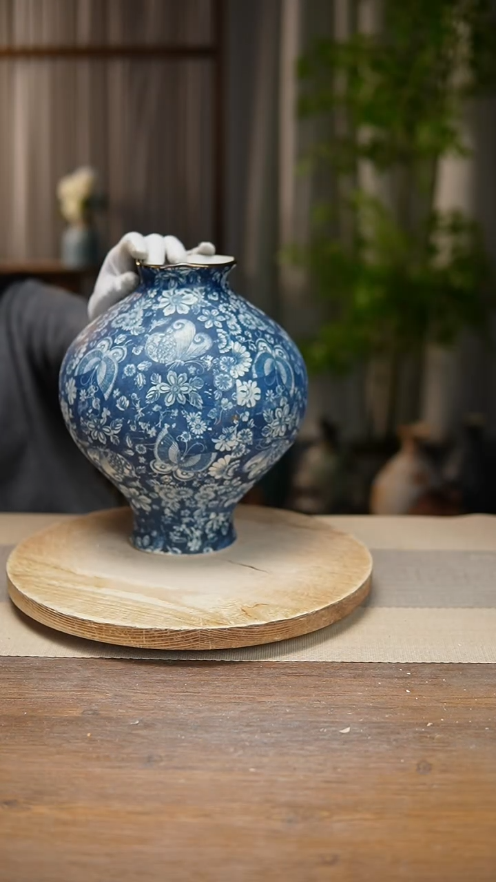 【闪购商品】陶瓷  花器青花瓷蝶恋花灯笼