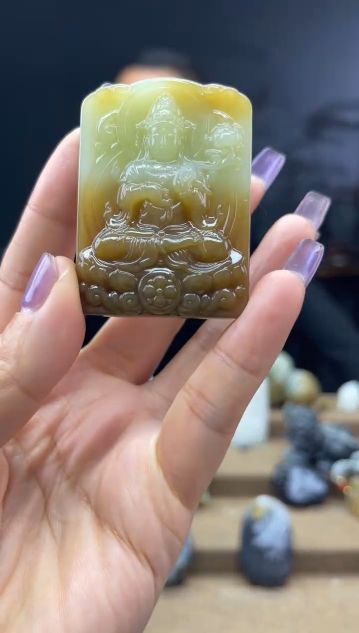 颈饰未镶嵌和田玉1