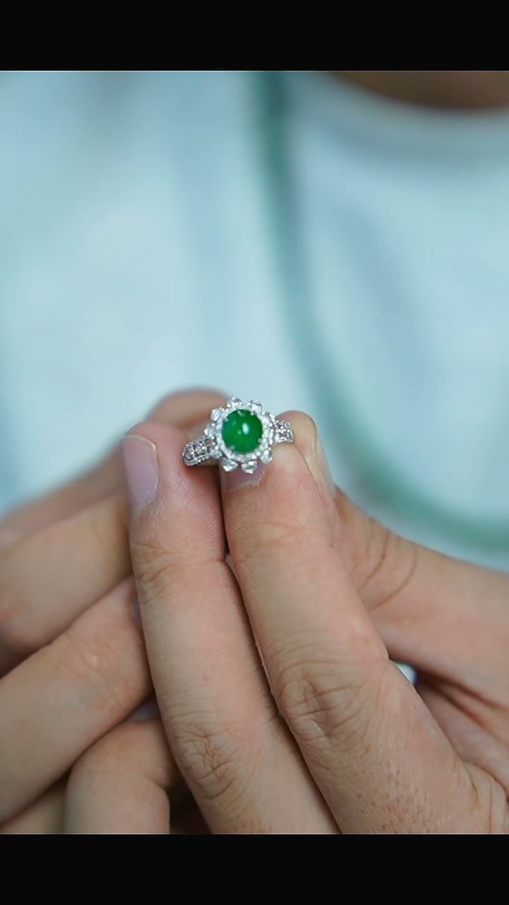 【闪购商品】翡翠戒指18K金镶嵌55号翡翠耳包/GG/1