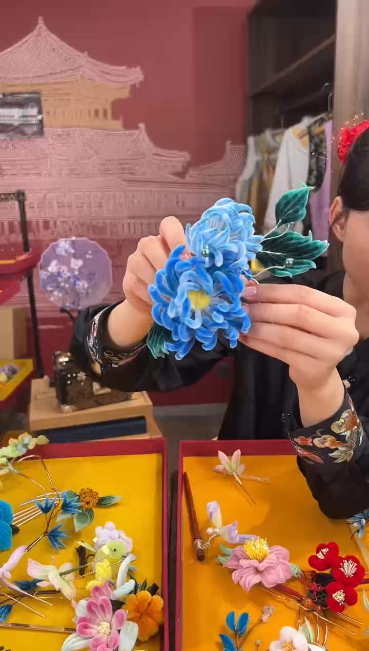 【闪购商品】刺绣非遗绒花（发饰）