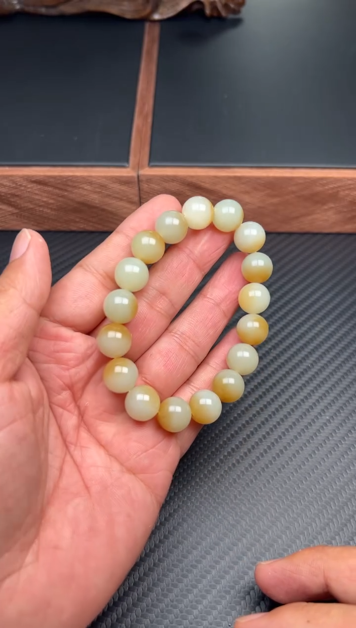 手串未镶嵌和田玉若羌微色差卡12JK