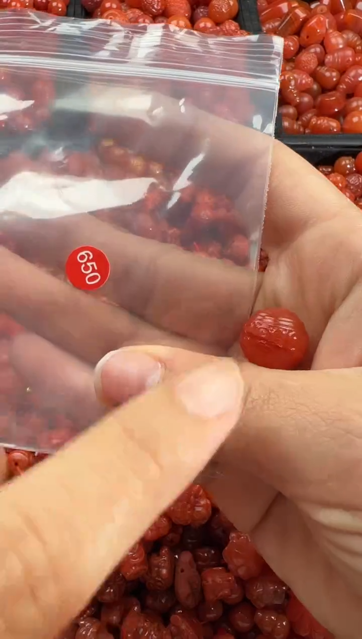 【闪购商品】南红玛瑙颈饰未镶嵌1