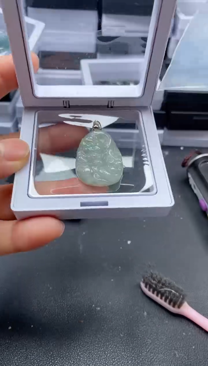 翡翠未镶嵌吊坠(不含链)740