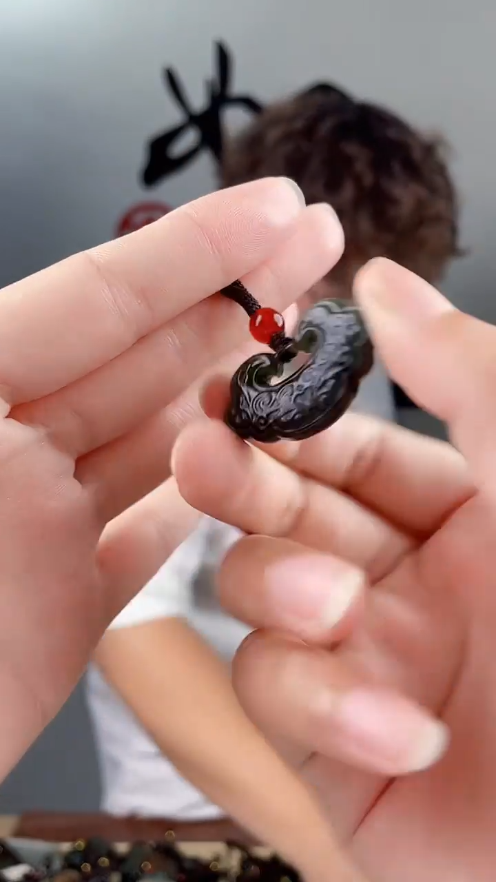 和田玉未镶嵌颈饰拍一发一，多样性发货