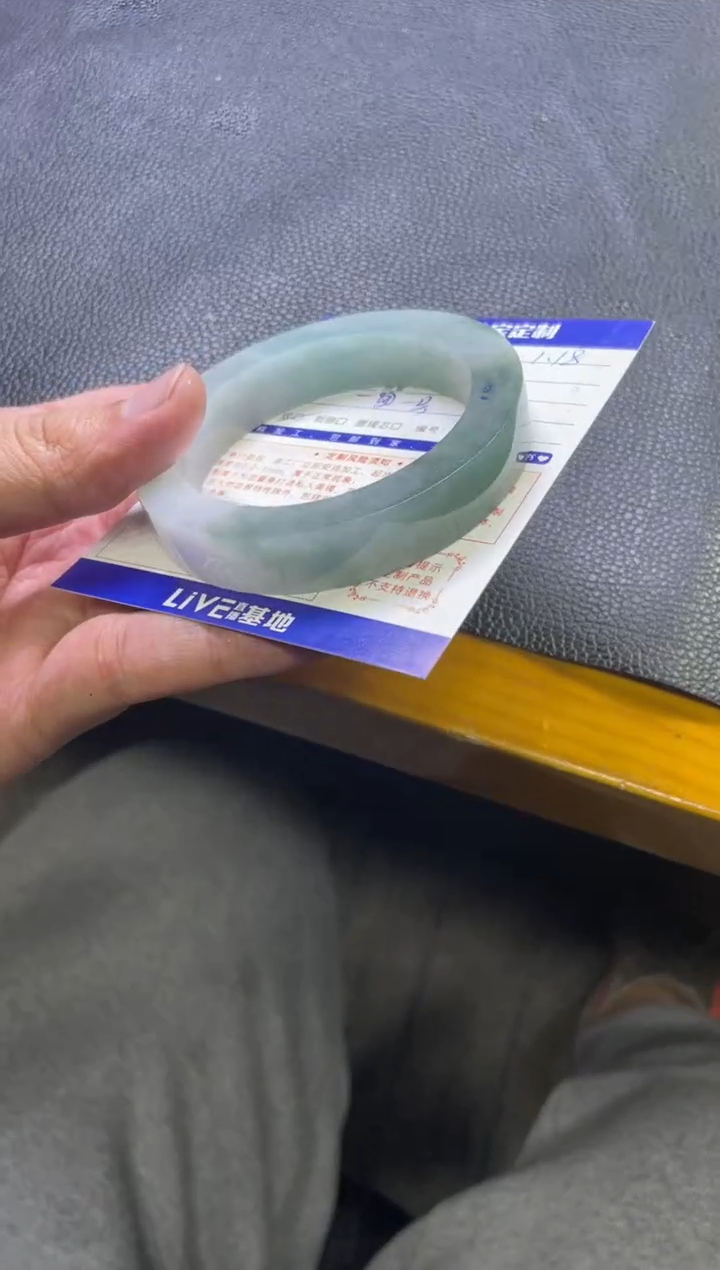 【闪购商品】定制翡翠手镯未镶嵌手镯定制一件