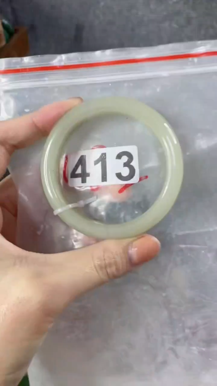 【闪购商品】石英质玉手镯未镶嵌5556+413