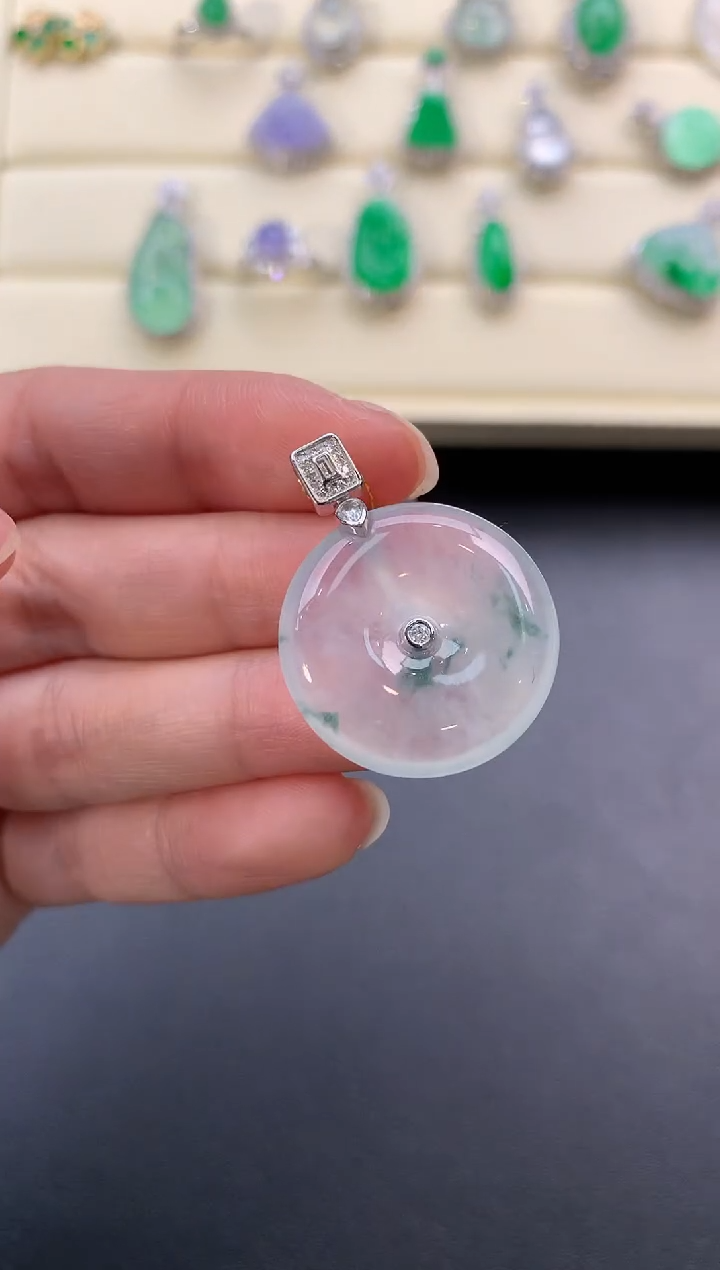 【闪购商品】翡翠颈饰18K金镶嵌D749