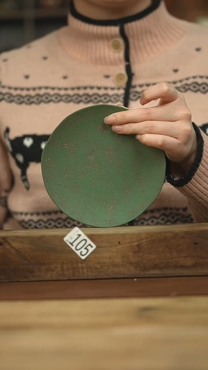 设计师手作款苔藓绿壶承