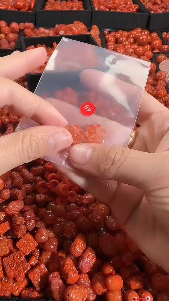 颈饰未镶嵌南红玛瑙1