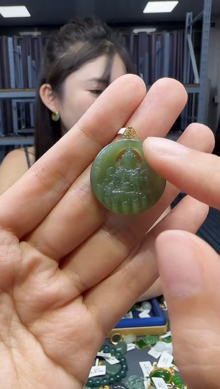和田玉18K金镶嵌挂件1