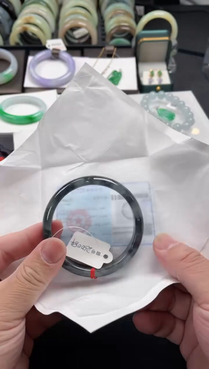 【闪购商品】翡翠手镯未镶嵌60正圈 有纹裂