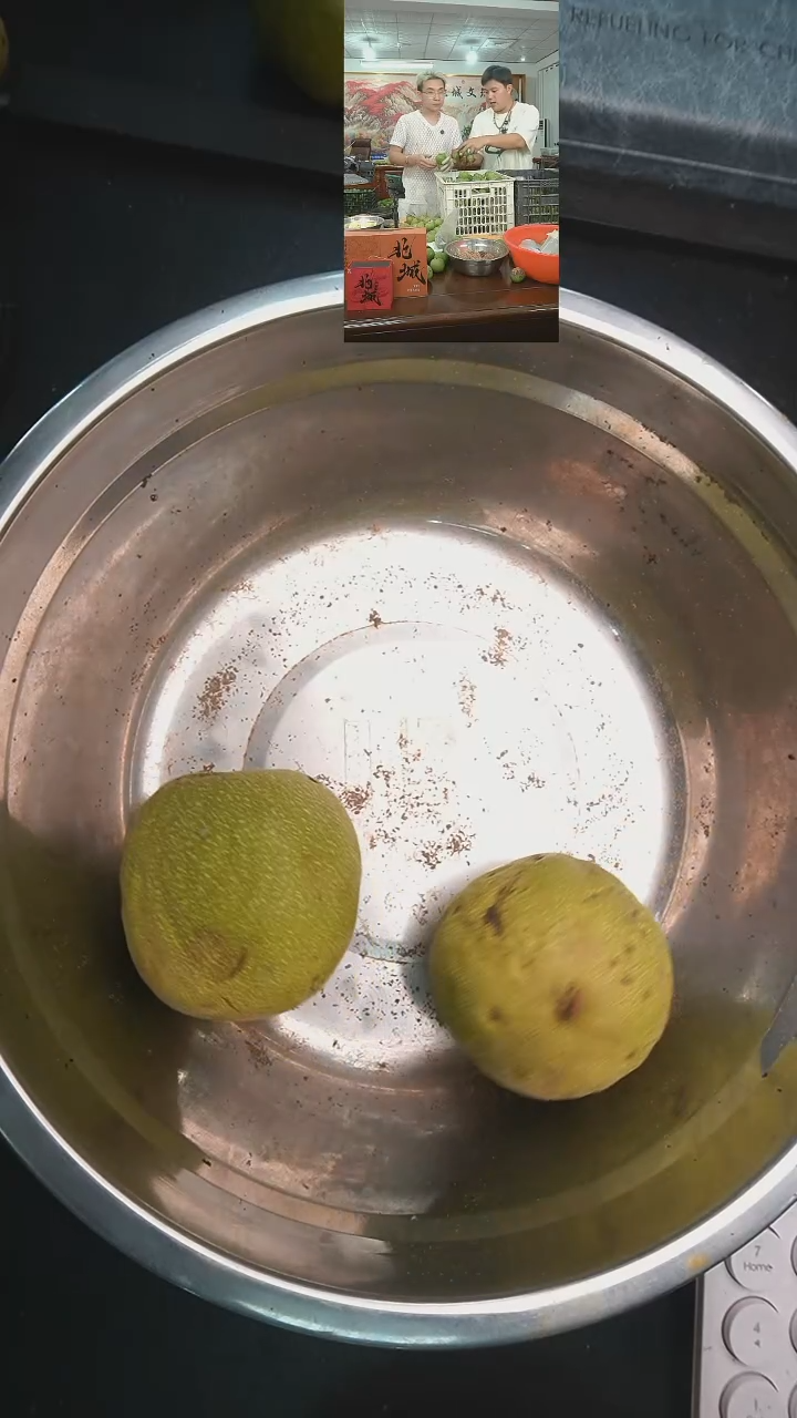 文玩核桃把件青皮楼2个（售出不退不换）