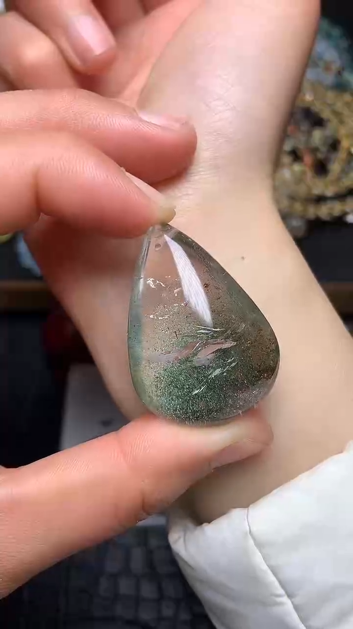 【闪购商品】水晶吊坠(赠链)未镶嵌49