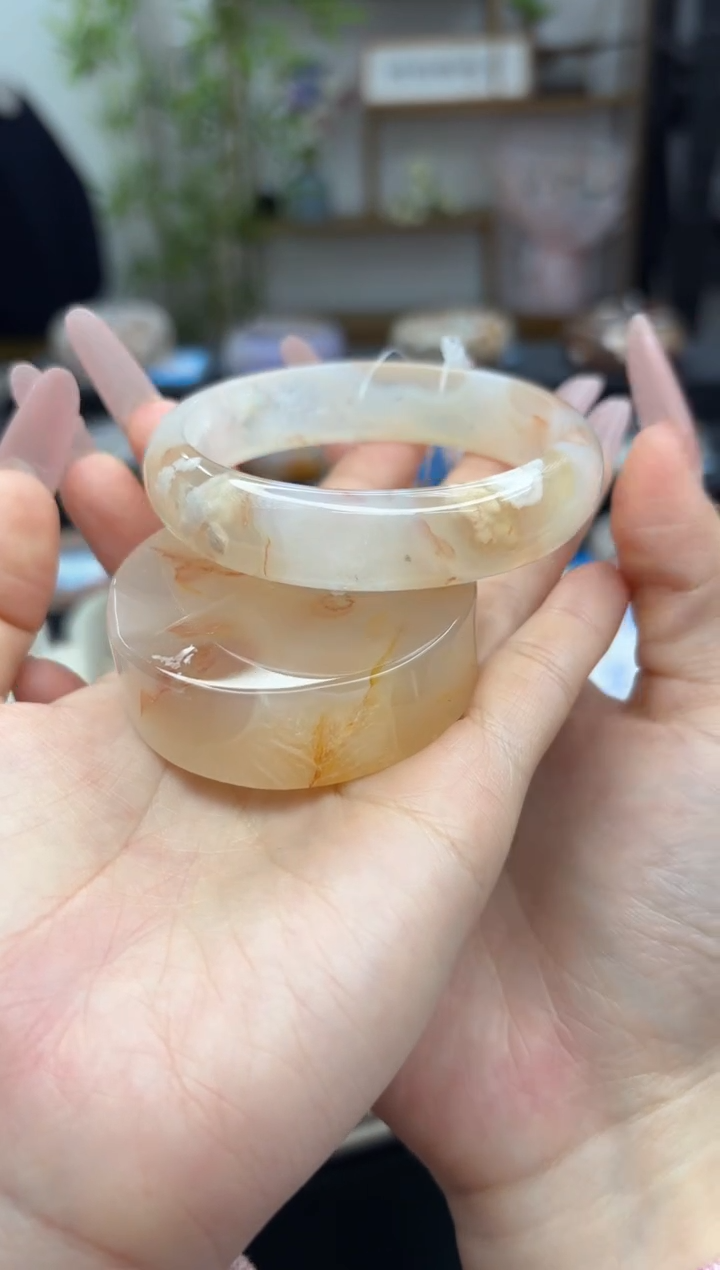 【闪购商品】石英质玉手镯未镶嵌C55(58圈赠送镯心)