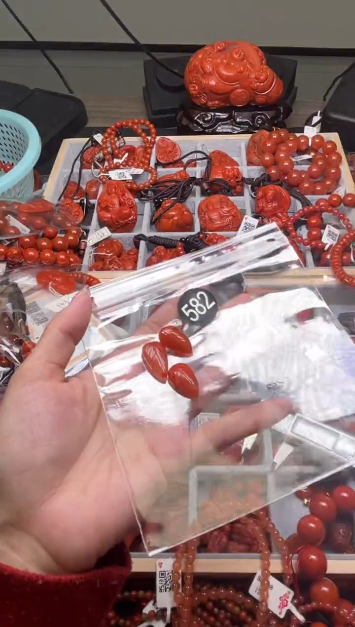 【闪购商品】南红玛瑙珠宝奇石未镶嵌582