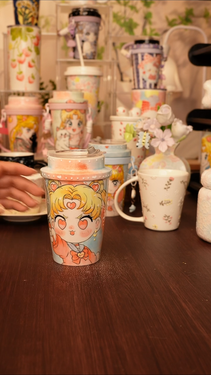 陶景德镇手绘的杯子  