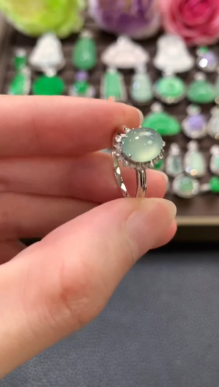 18K金镶嵌戒指翡翠a44