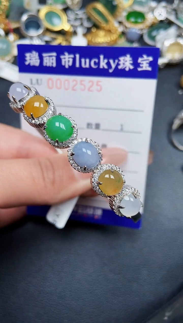 【闪购商品】翡翠颈饰银S925镶嵌2525