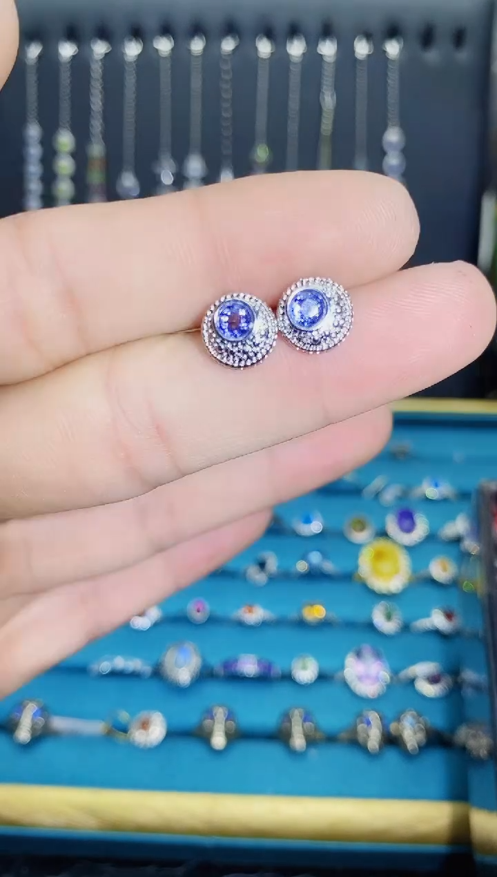 【闪购商品】坦桑石耳饰银S925镶嵌1121