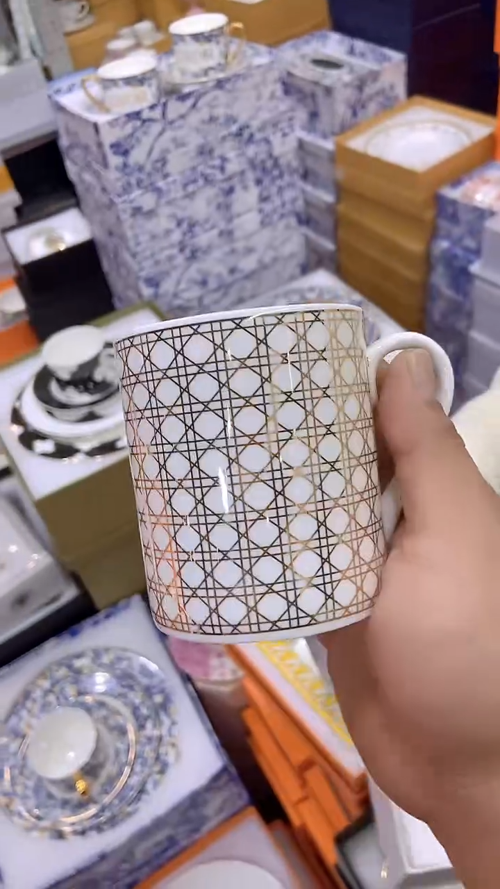 【闪购商品】鸿辉家品牌瓷器，京东包邮！