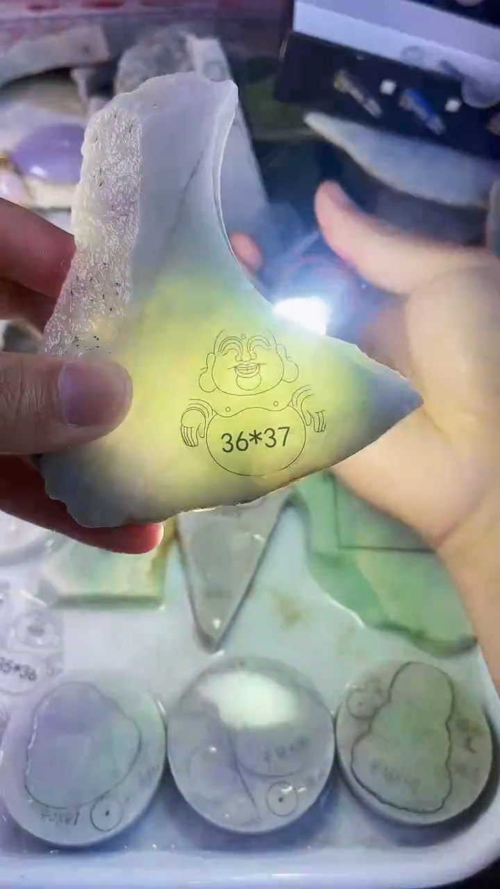 翡翠未镶嵌挂件缅甸天然翡翠A货裸石25