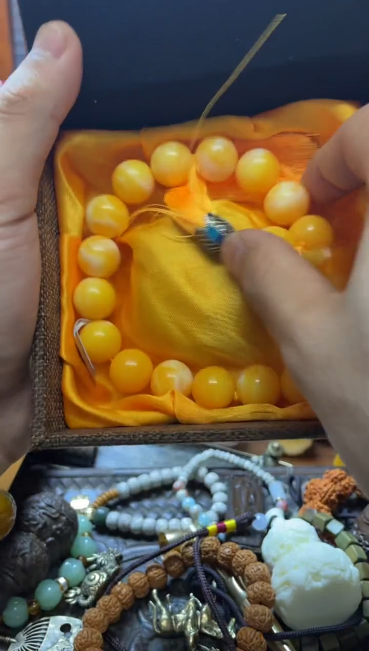 未镶嵌蜜蜡裸石刘峰直播精品推荐