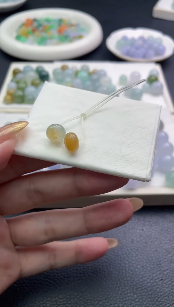 未镶嵌定制翡翠墨*珠子