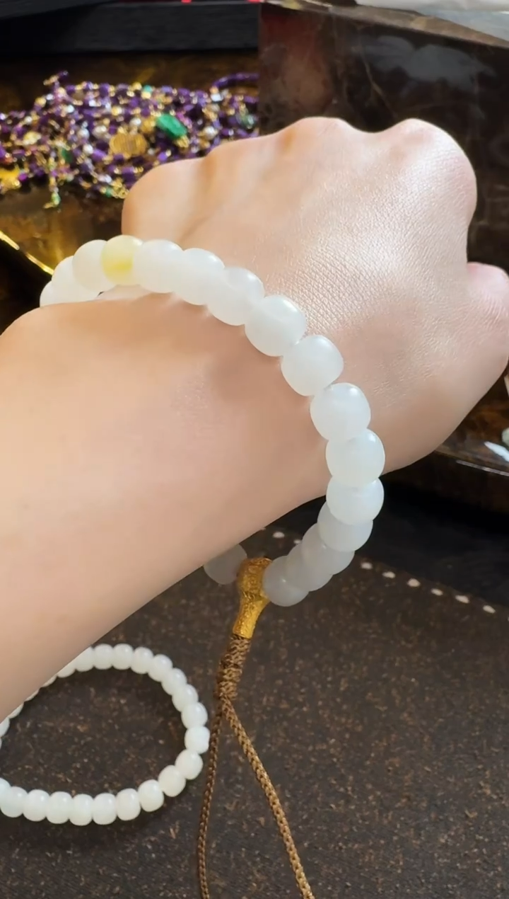 未镶嵌手链和田玉手链