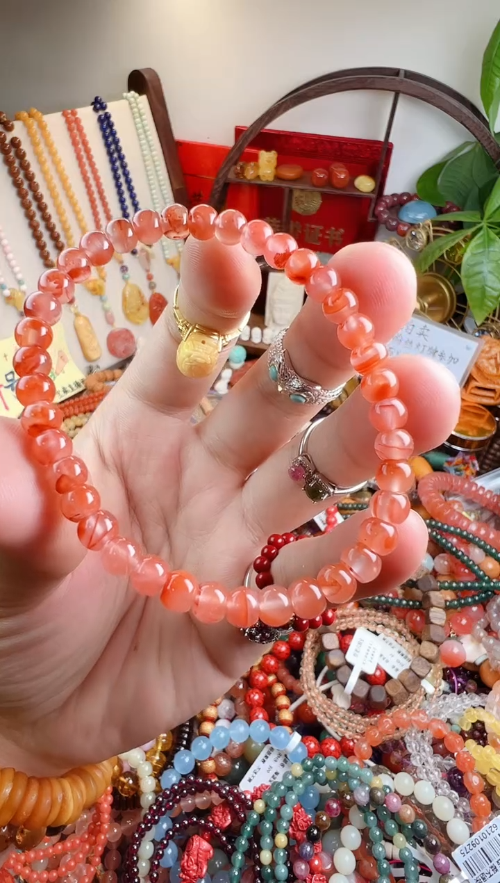未镶嵌手链南红玛瑙温****计一物一件）000473