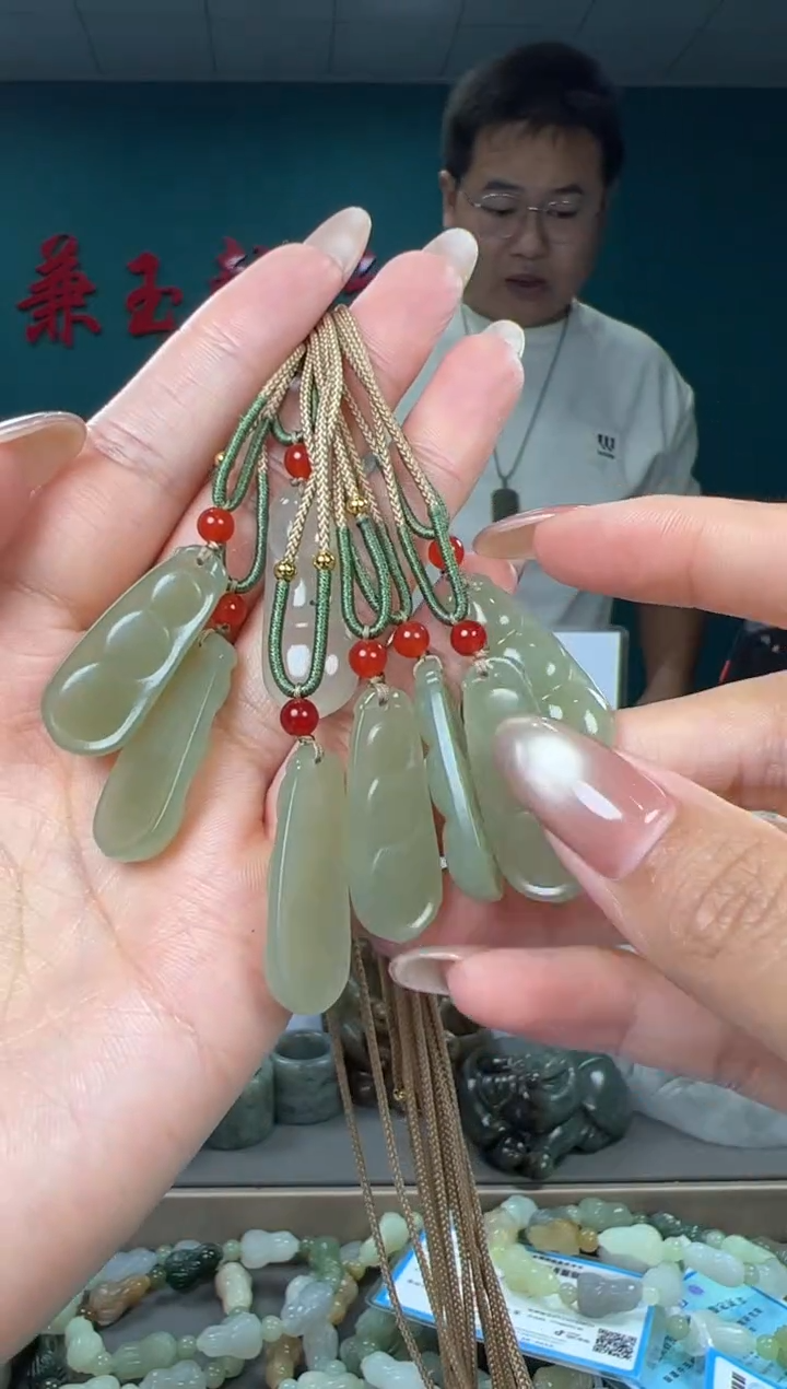 颈饰未镶嵌和田玉和田玉多样性发货拍一发一