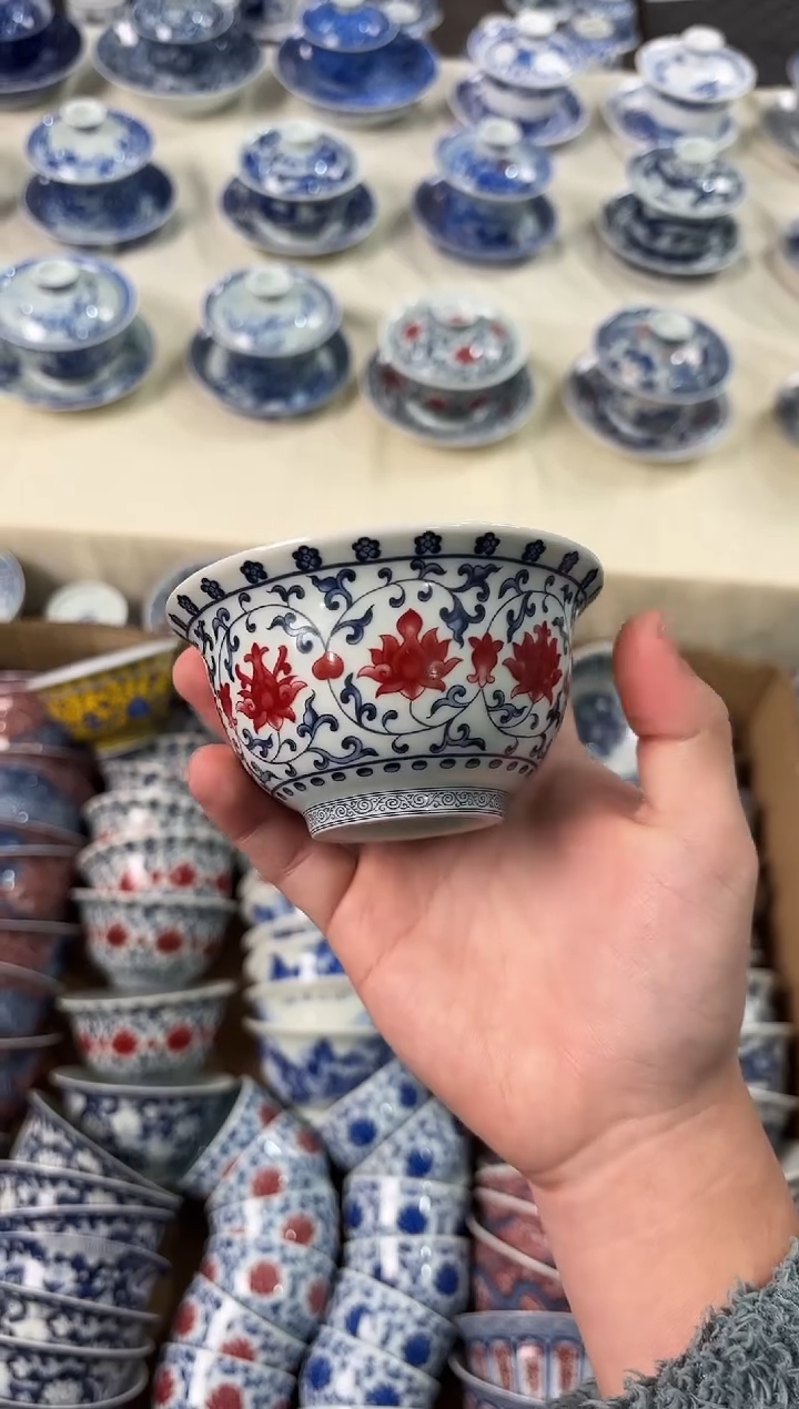 杯子瓷景德镇陶瓷茶具青花釉里红缠枝莲压手杯9