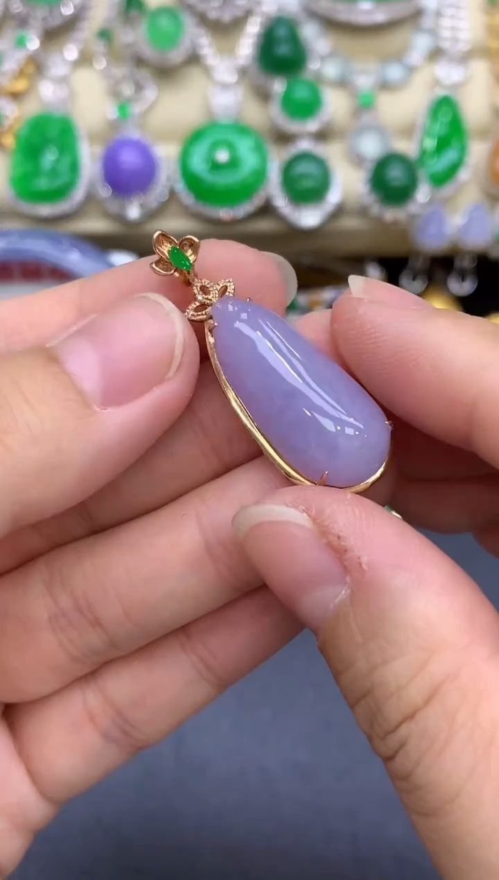 颈饰18K金镶嵌翡翠258-中国好珍宝