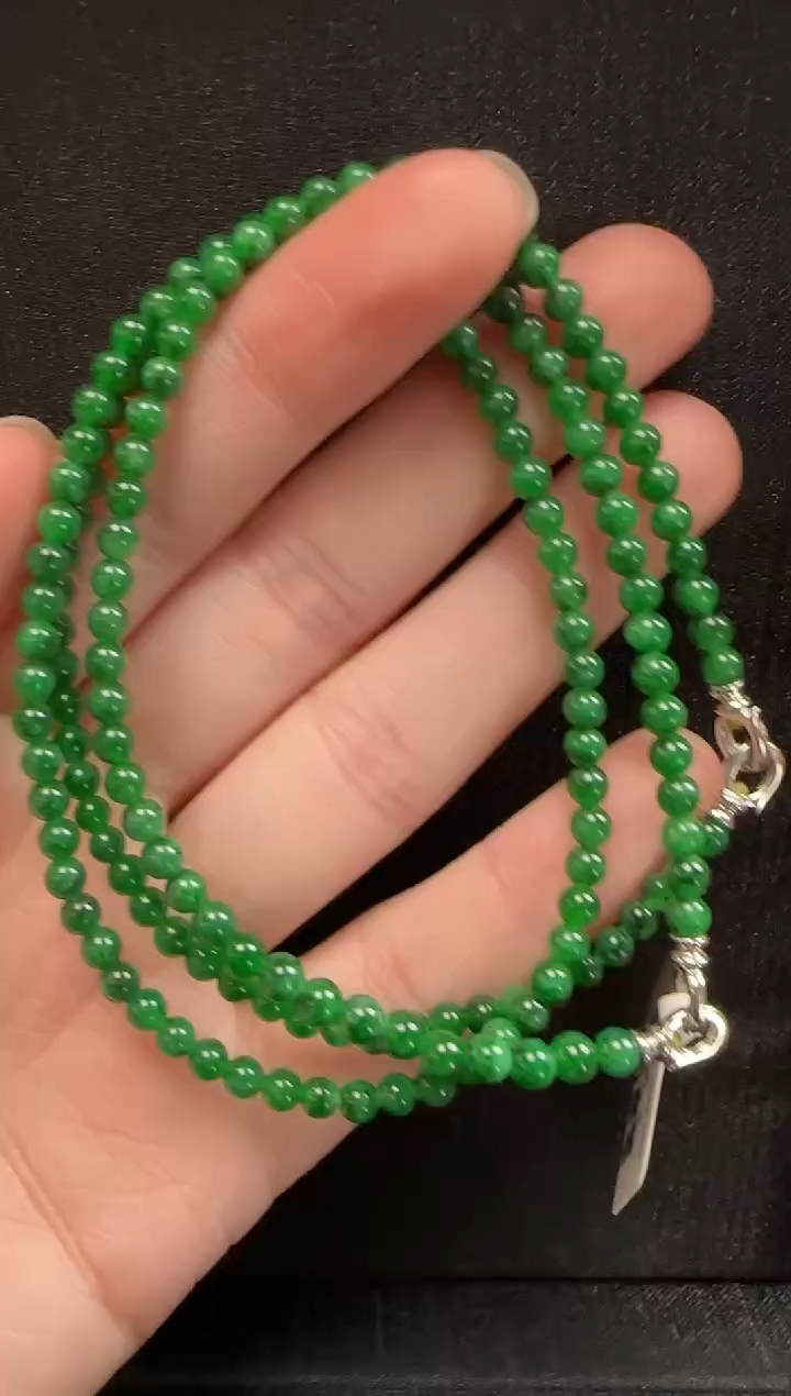 颈饰18K金镶嵌翡翠947玉珠一串