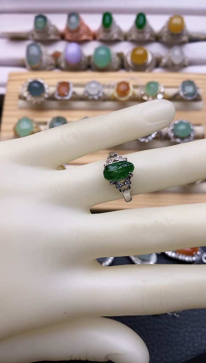 翡翠未镶嵌戒指福利款0030