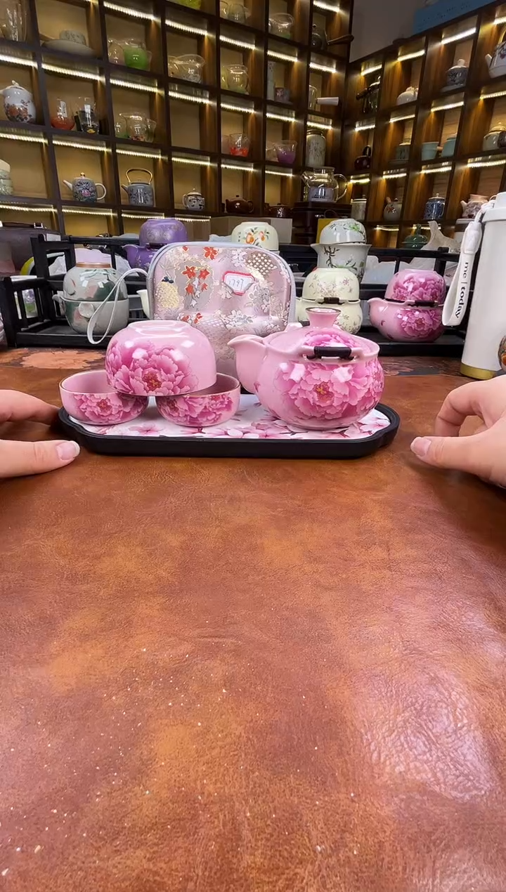 .新款粉色牡丹宝瓶+长方粉色花朵盘