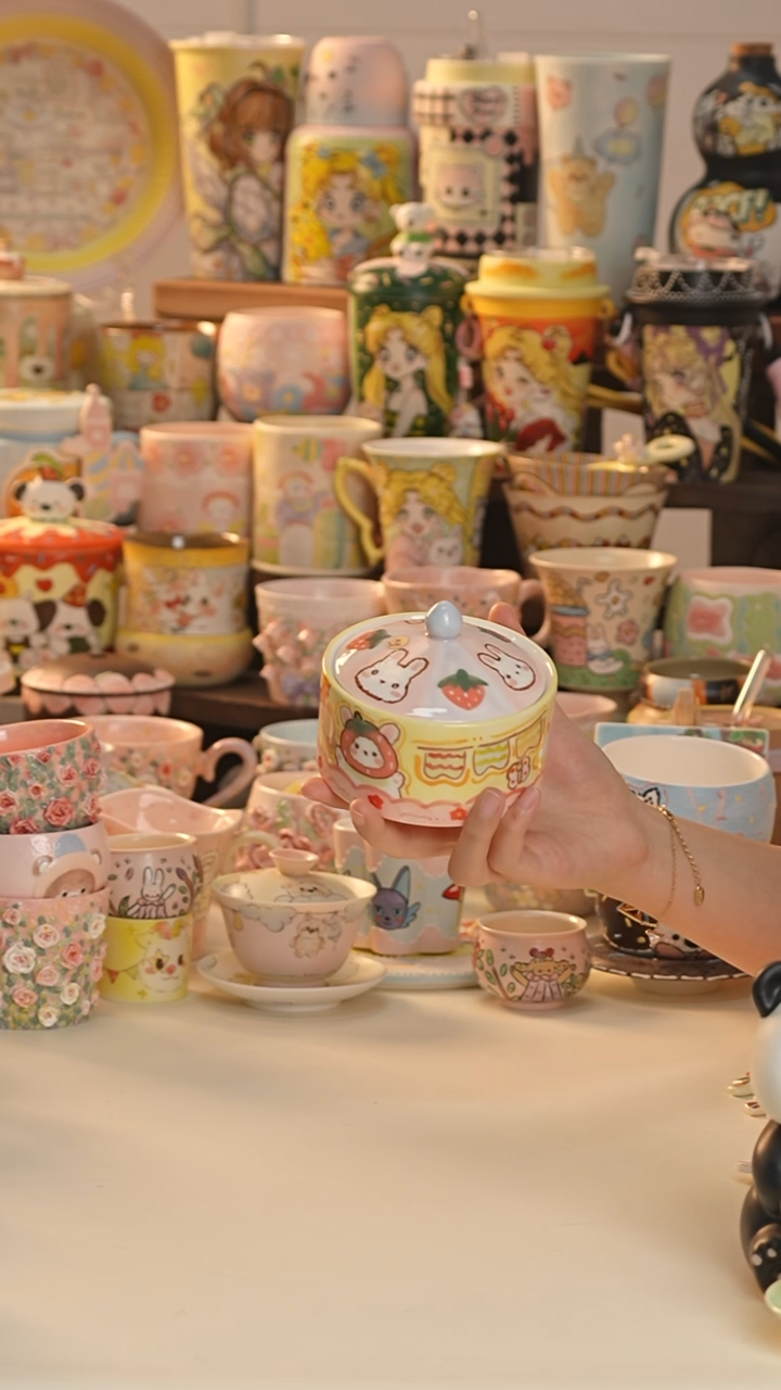 其他景德镇釉下彩手绘设计师款陶瓷