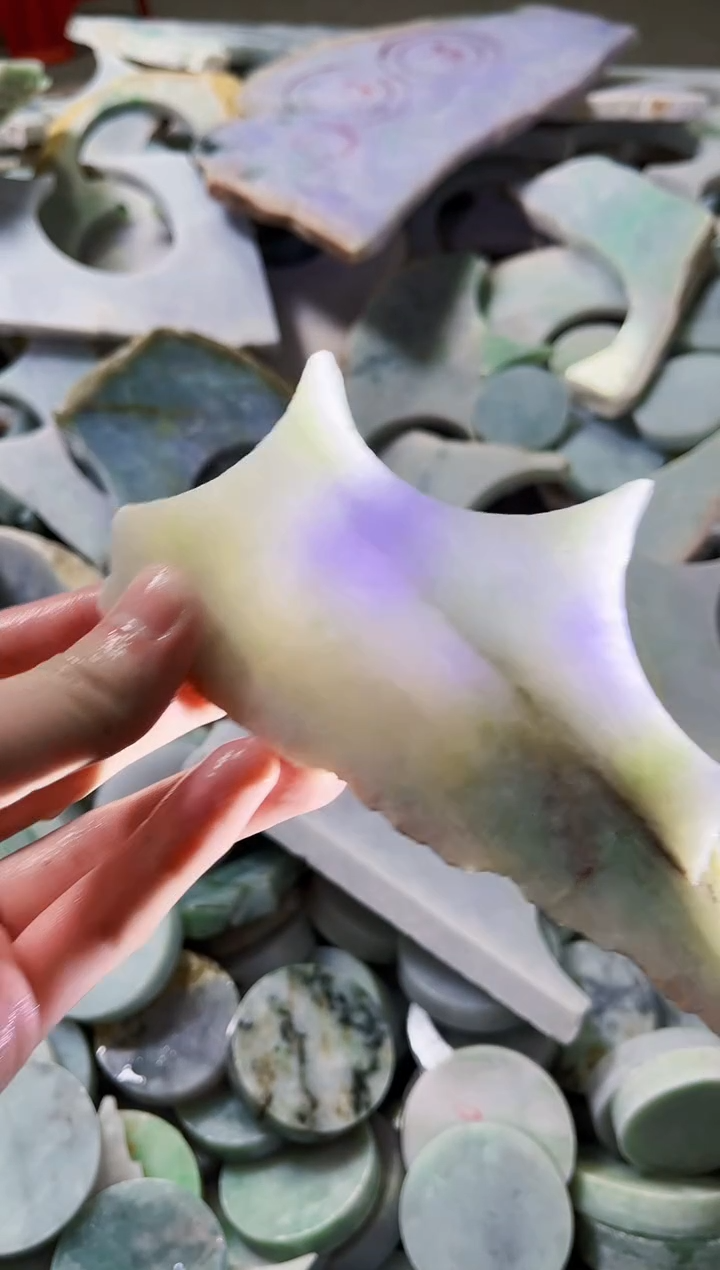 【闪购商品】翡翠颈饰未镶嵌A货吴玉407