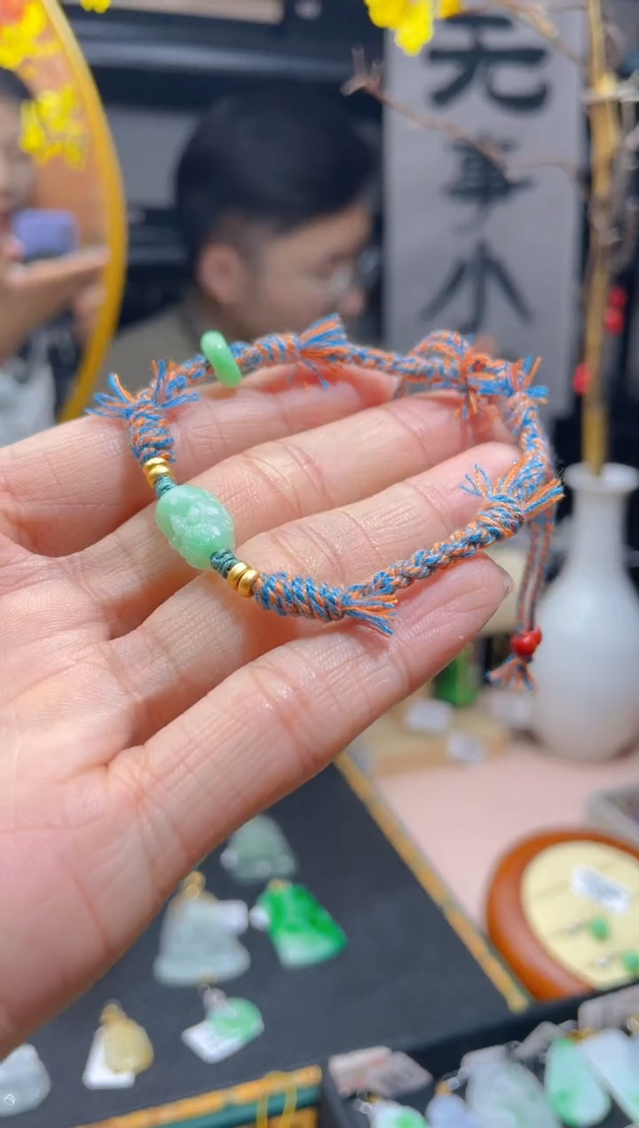 【闪购商品】翡翠颈饰未镶嵌百元以下不出证
