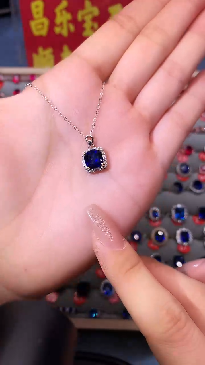 【闪购商品】蓝宝石吊坠(赠链)银S925镶嵌1111