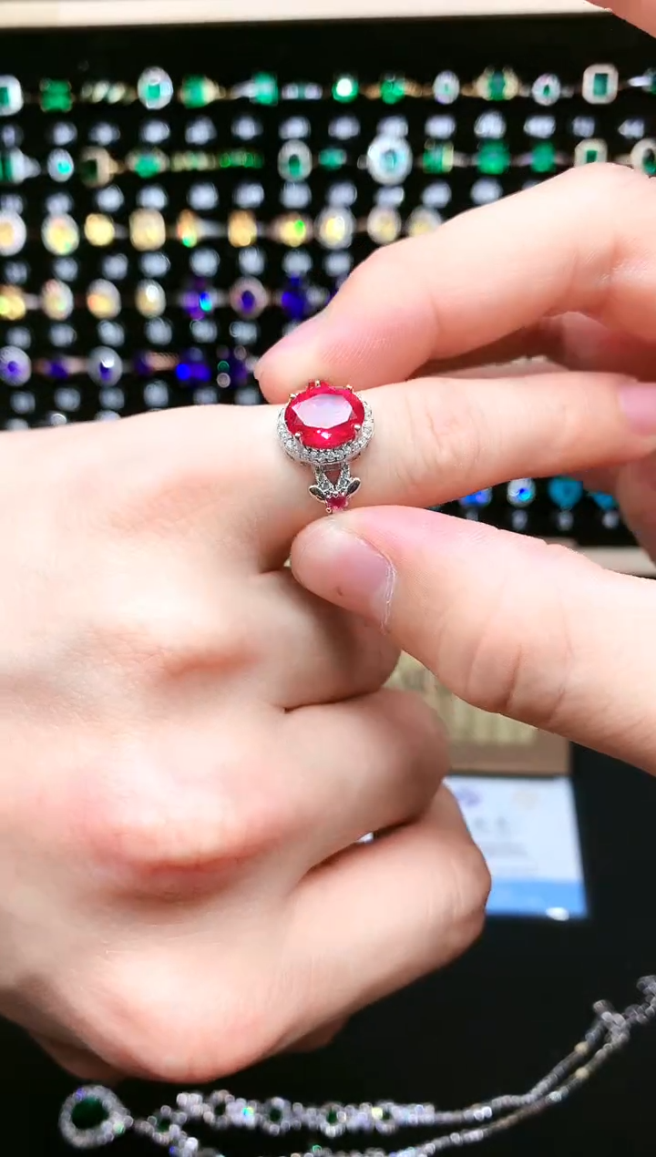 红宝石戒指银S925镶嵌......