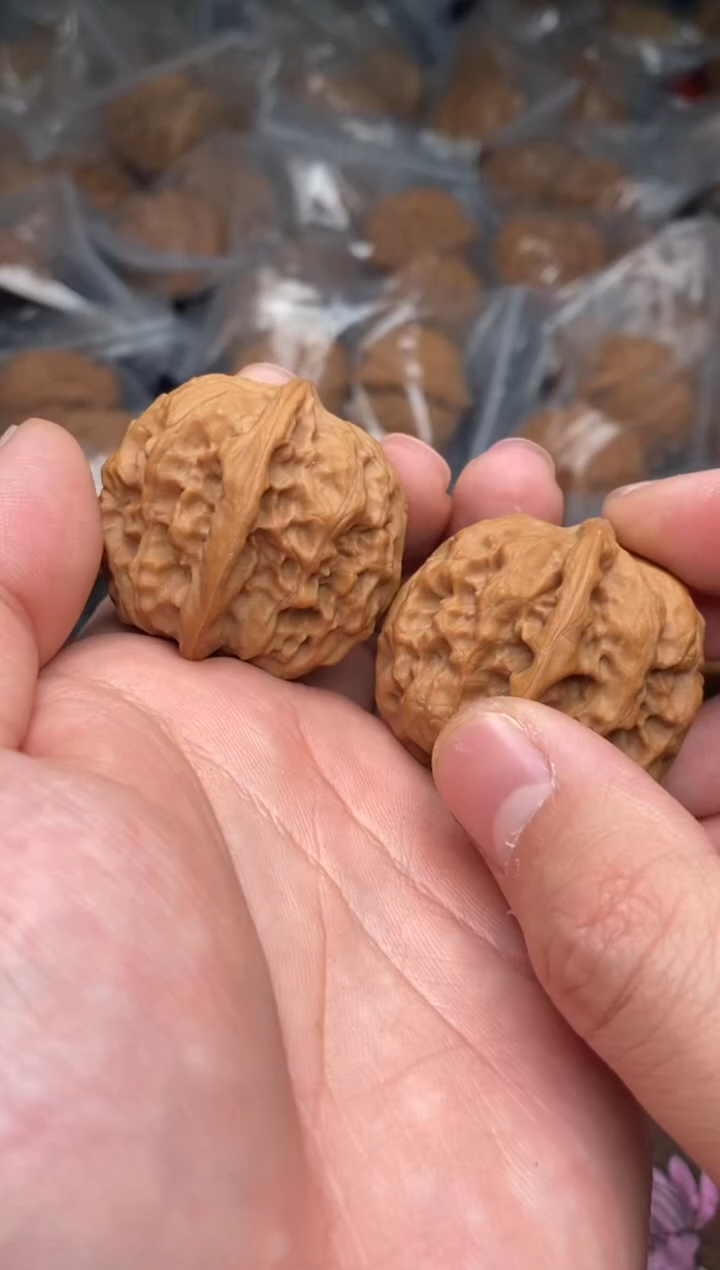 【闪购商品】文玩核桃把件G66号37尺野狼