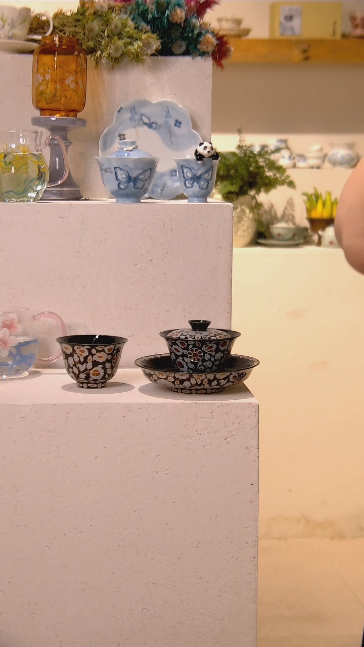 三件套 哈哈哈哈哈