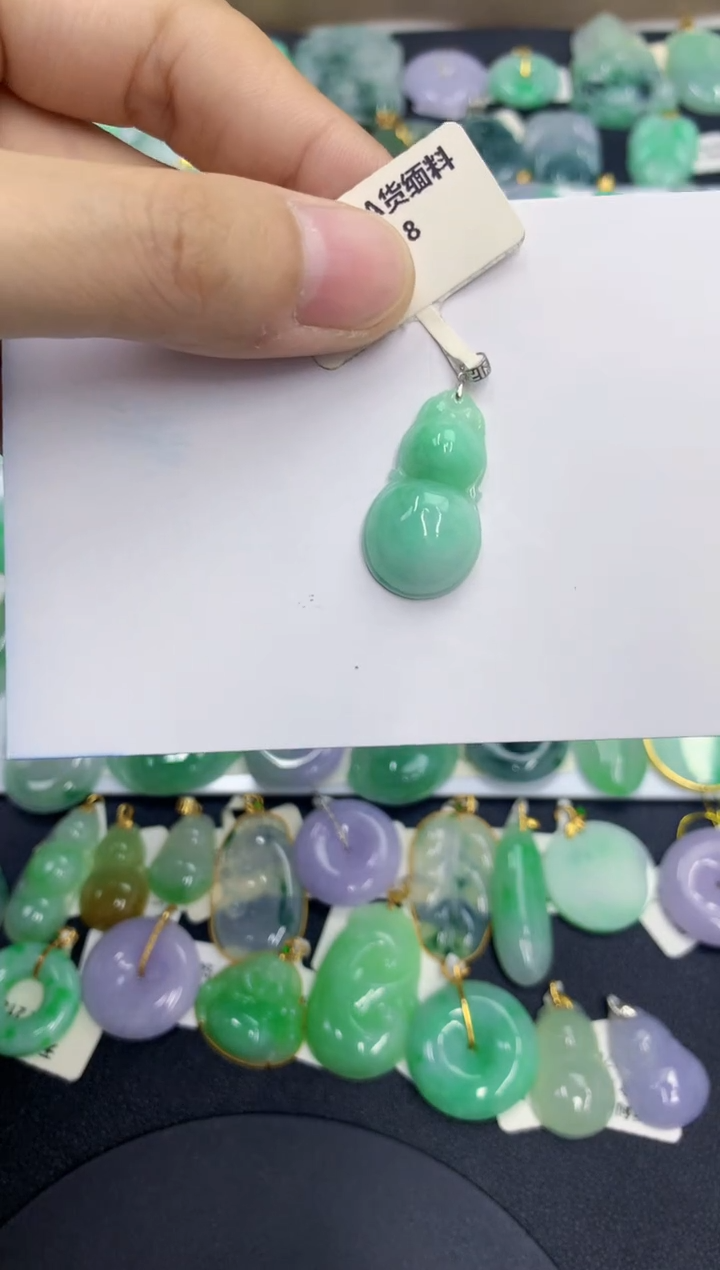 翡翠未镶嵌颈饰缅甸翡翠a货