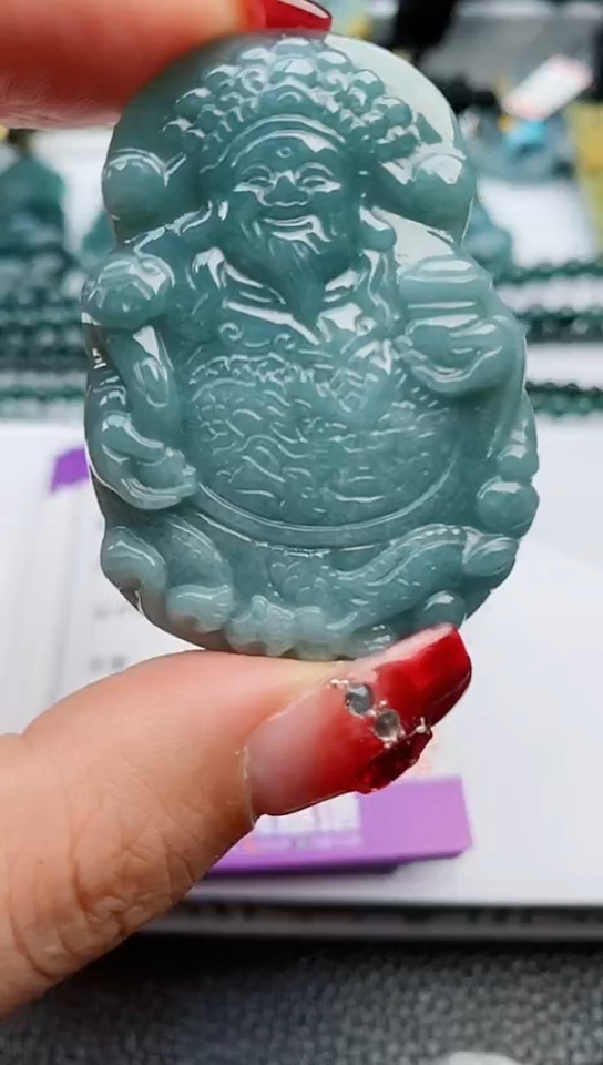 【闪购商品】翡翠颈饰未镶嵌            