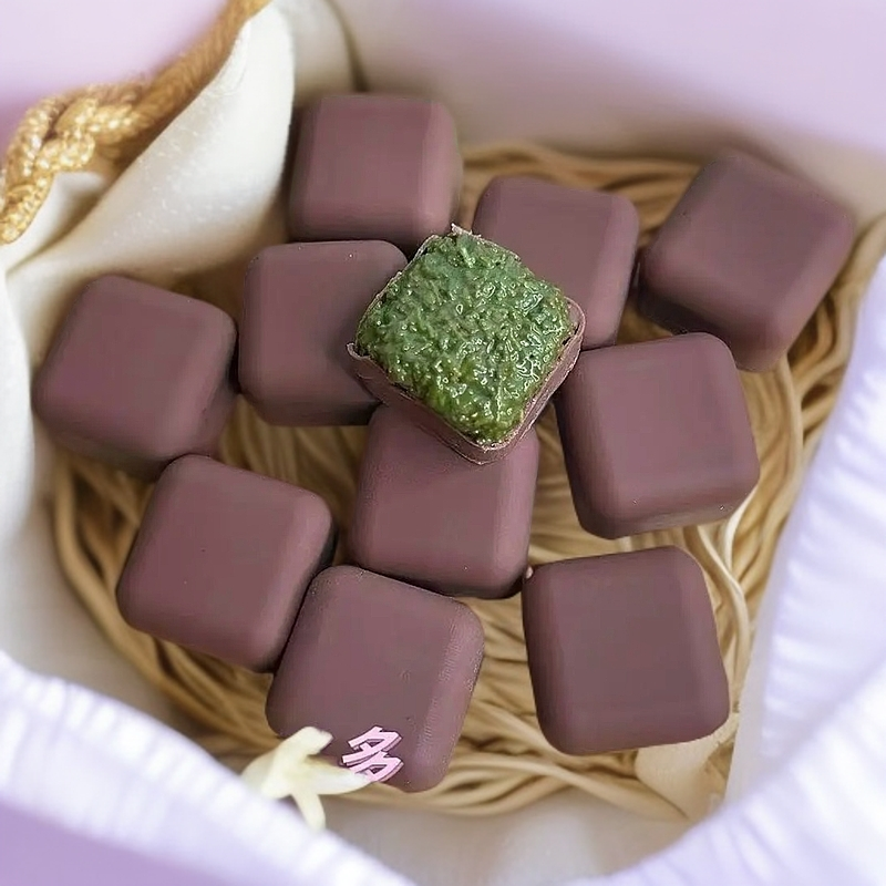 纯可可脂迪拜风味巧克力