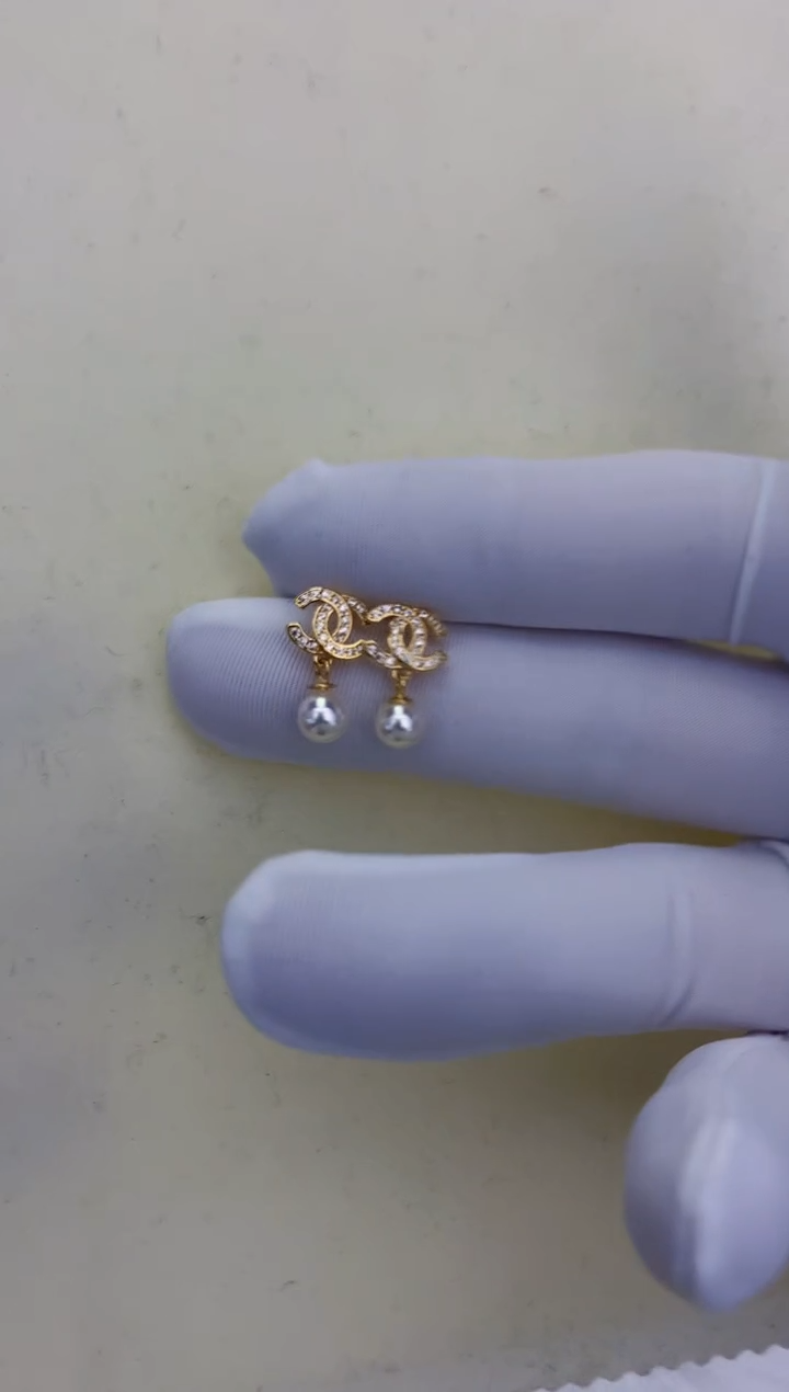 银S925镶嵌饰品海水珍珠设计款耳饰