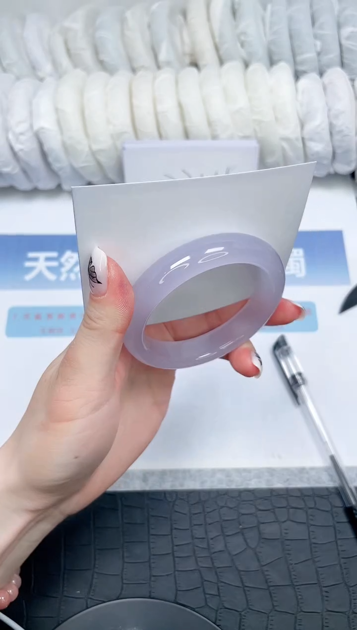 【闪购商品】石英质玉手镯未镶嵌252-57