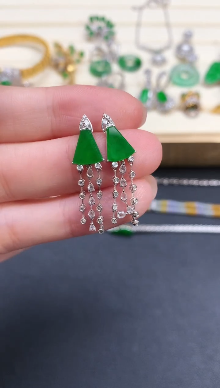 翡翠18K金镶嵌耳饰无事牌|13800+0