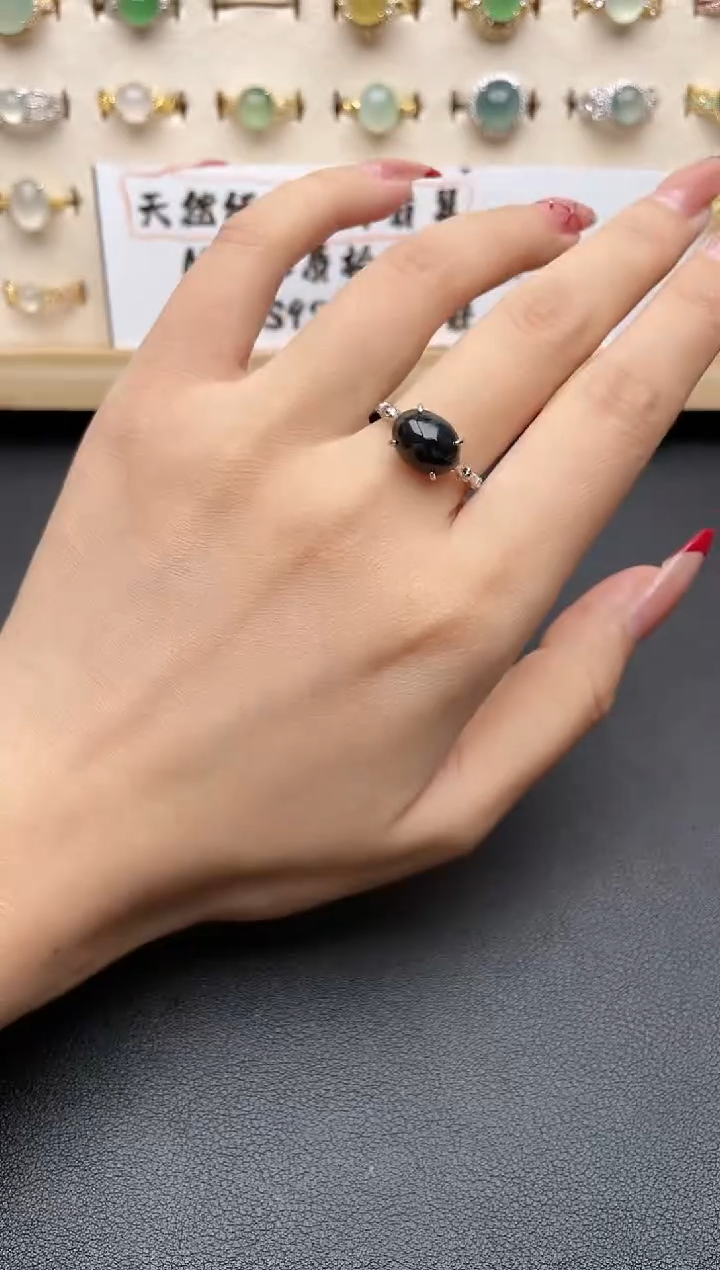 【闪购商品】翡翠戒指银S925镶嵌一物一证一礼盒