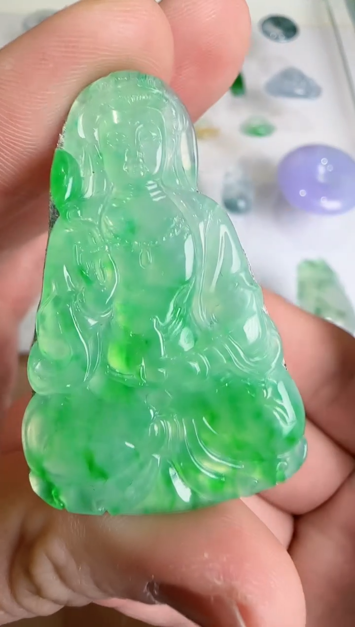 【闪购商品】翡翠吊坠(不含链)18K金镶嵌···